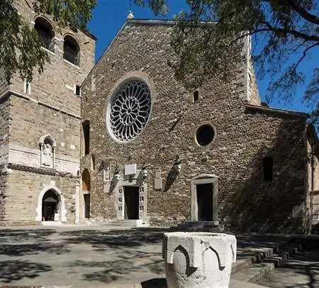 La Capitaine Trieste