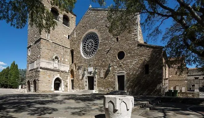 La Capitaine Trieste